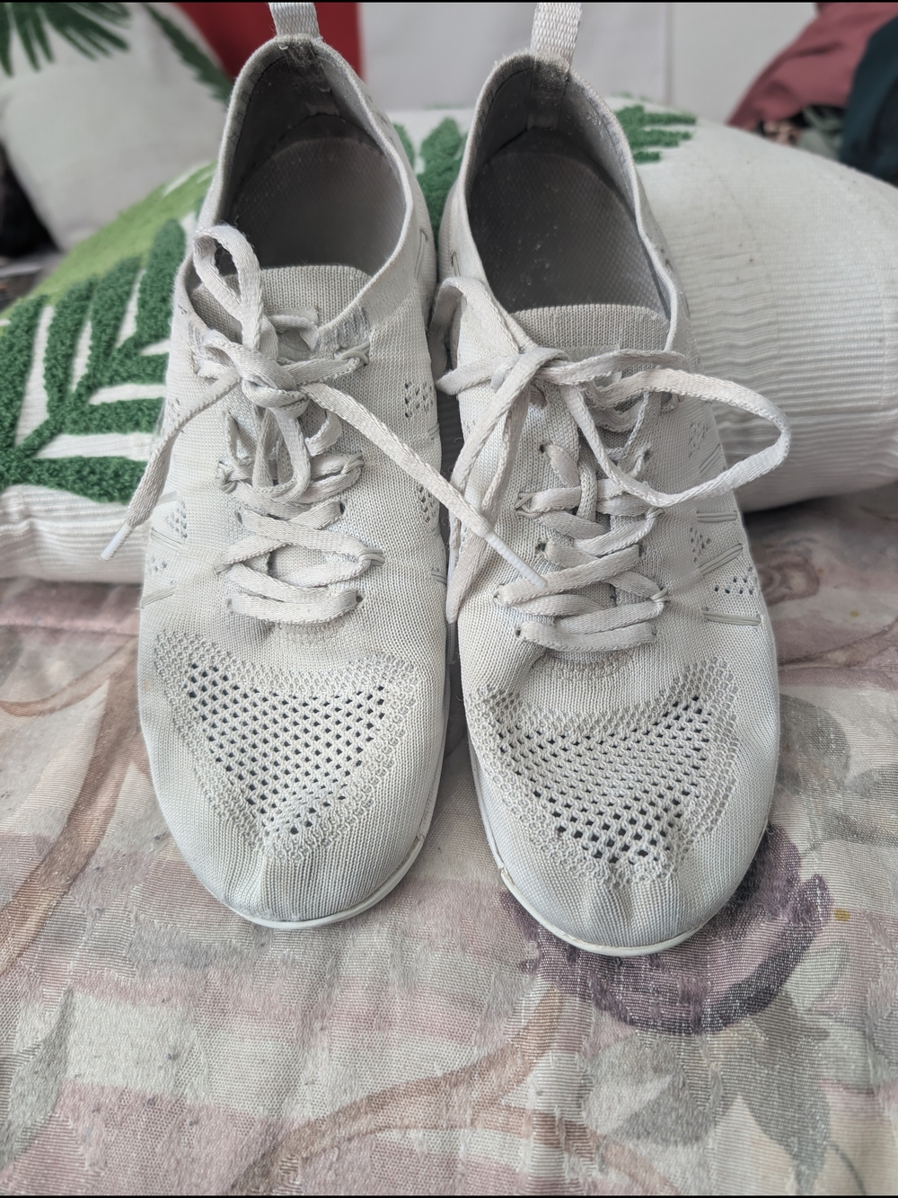 NFINITY White  Cheerleader Sneakers